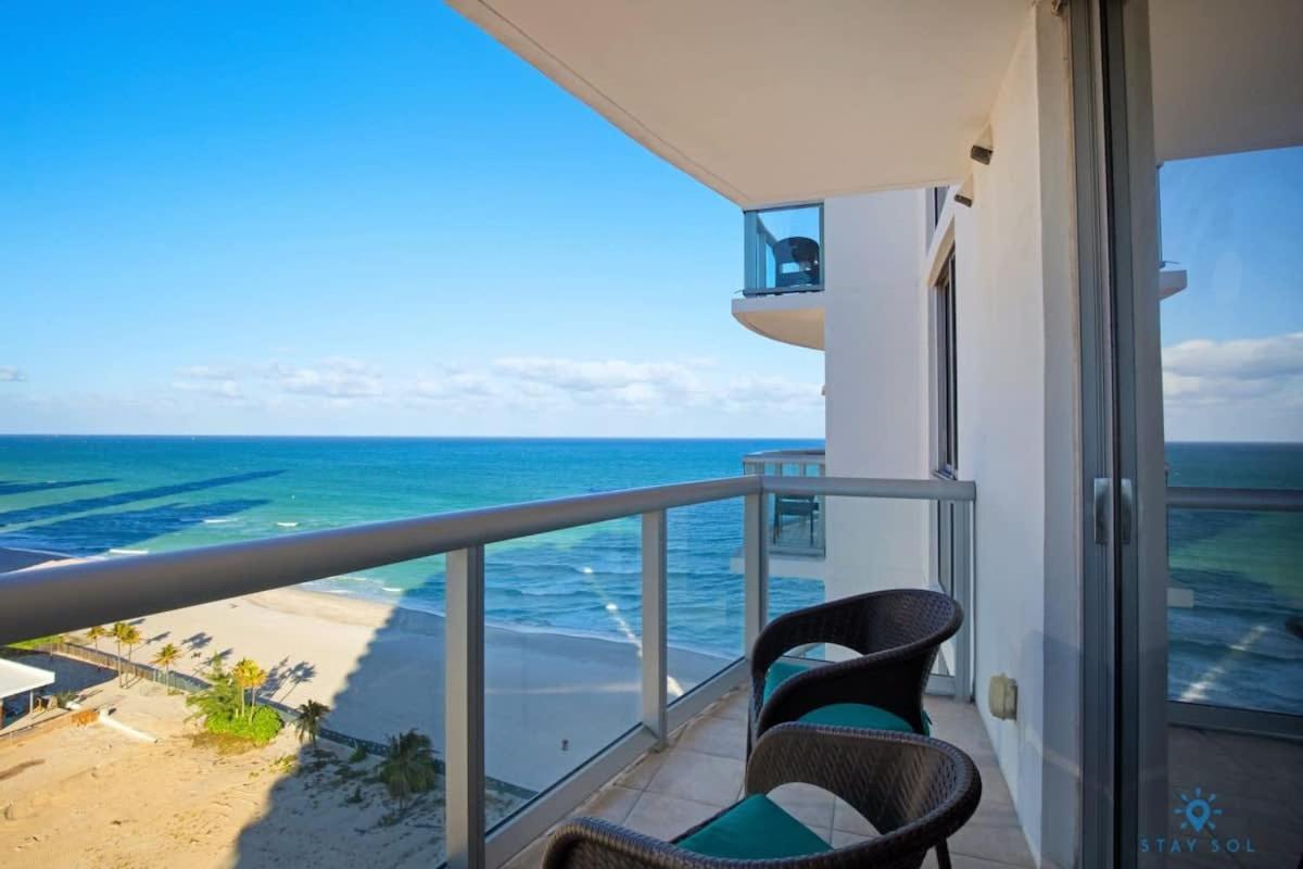 Beachfront Resort Pool Ocean View Balcony ไมอามีบีช ภายนอก รูปภาพ