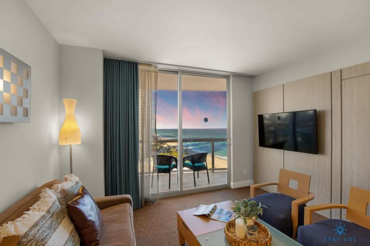 Beachfront Resort Pool Ocean View Balcony ไมอามีบีช ภายนอก รูปภาพ